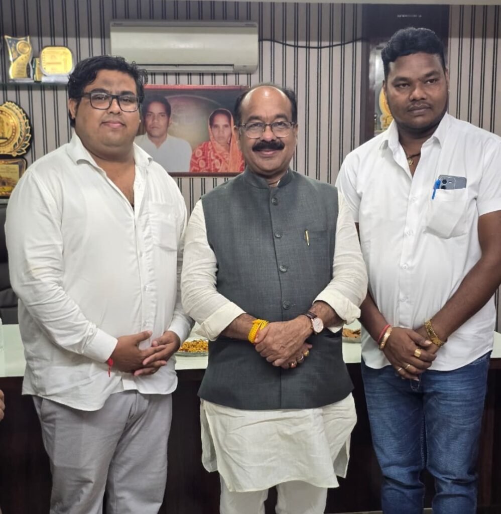 उपमुख्यमंत्री अरुण साव के प्रथम सक्ती आगमन पर भाजपा नगर मंडल अध्यक्ष अभिषेक शर्मा के नेतृत्व में किया भव्य स्वागत .. Kshiti Technologies उपमुख्यमंत्री अरुण साव के प्रथम सक्ती आगमन पर भाजपा नगर मंडल अध्यक्ष अभिषेक शर्मा के नेतृत्व में किया भव्य स्वागत .. Kshiti Technologies
