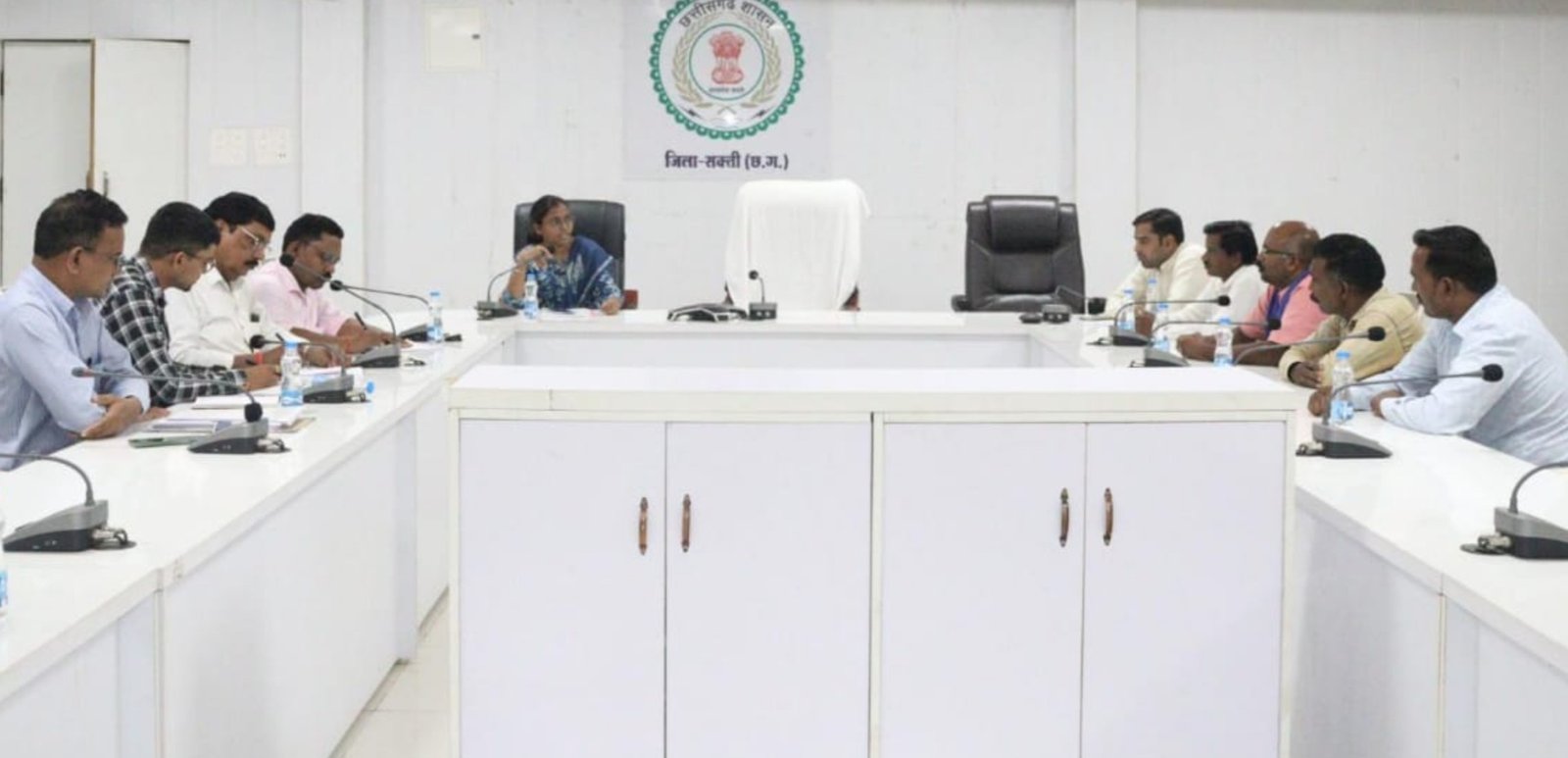 उप जिला निर्वाचन अधिकारी ने ली राजनैतिक दलों के पदाधिकारियों की बैठक .. Kshiti Technologies उप जिला निर्वाचन अधिकारी ने ली राजनैतिक दलों के पदाधिकारियों की बैठक .. Kshiti Technologies