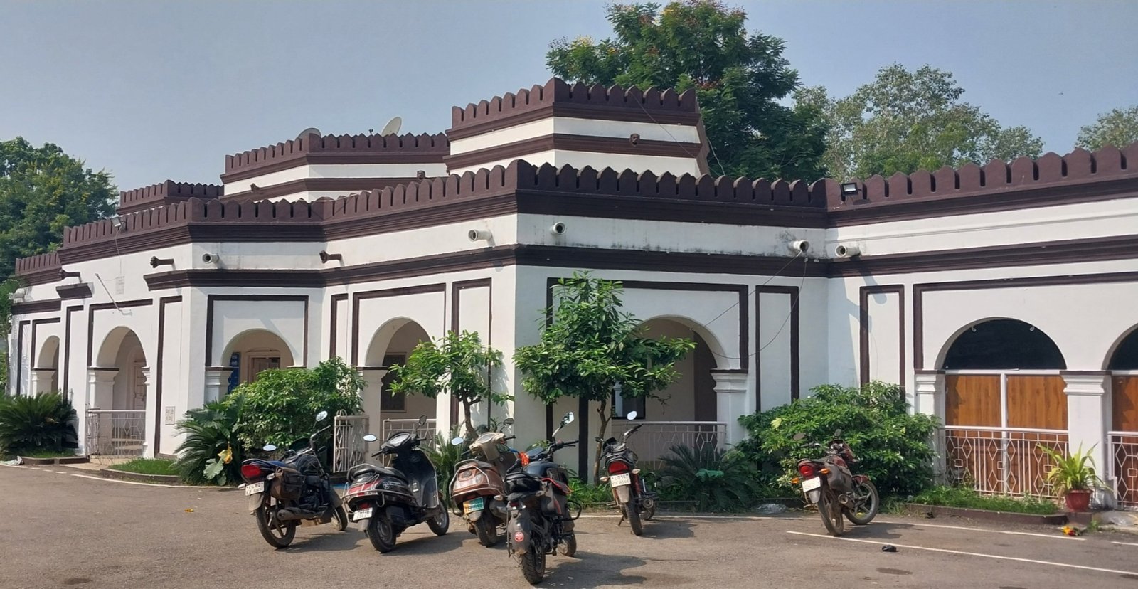 सक्ती पहुँचे बिना समय पर नहीं पहुँचे मंत्री खुशवंत साहेब — पत्रकार वार्ता चार घंटे से अधिक देरी पर! .. Kshiti Technologies सक्ती पहुँचे बिना समय पर नहीं पहुँचे मंत्री खुशवंत साहेब — पत्रकार वार्ता चार घंटे से अधिक देरी पर! .. Kshiti Technologies