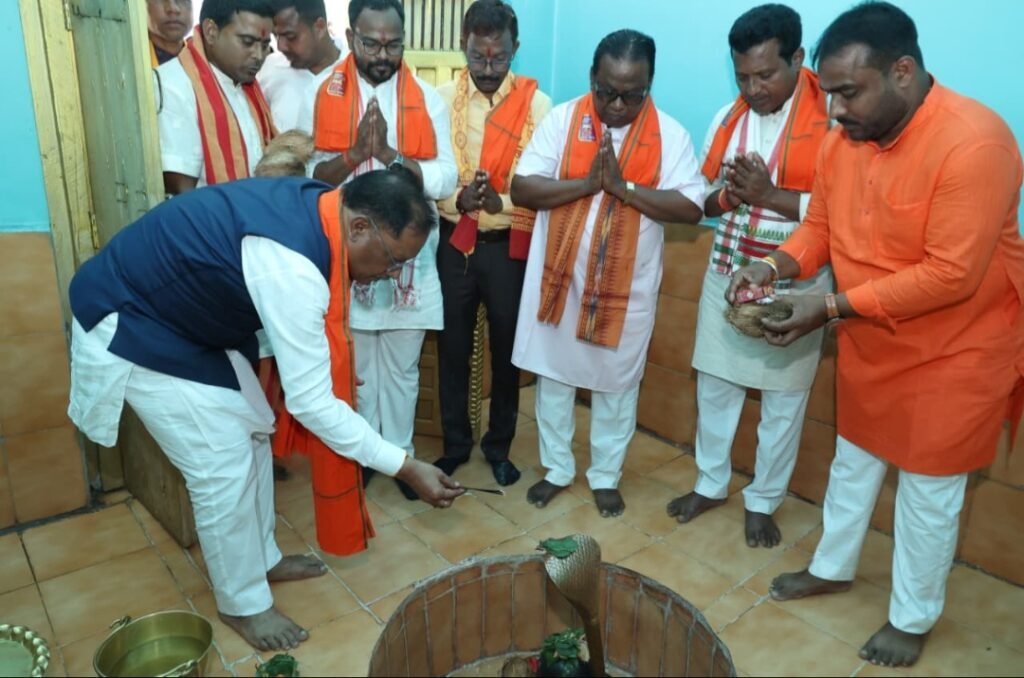 संतों की कृपा और जनता के विश्वास से ही संभव हुआ सुशासन का दीपोत्सव: मुख्यमंत्री साय .. Kshiti Technologies संतों की कृपा और जनता के विश्वास से ही संभव हुआ सुशासन का दीपोत्सव: मुख्यमंत्री साय .. Kshiti Technologies