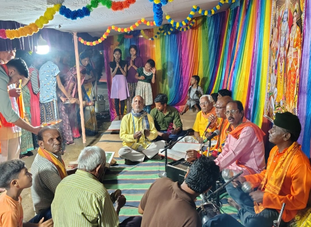 नगर के वार्ड क्रमांक 3 राजापारा में भक्तिमय माहौल के साथ कार्तिक रामायण का शुभारंभ .. Kshiti Technologies नगर के वार्ड क्रमांक 3 राजापारा में भक्तिमय माहौल के साथ कार्तिक रामायण का शुभारंभ .. Kshiti Technologies