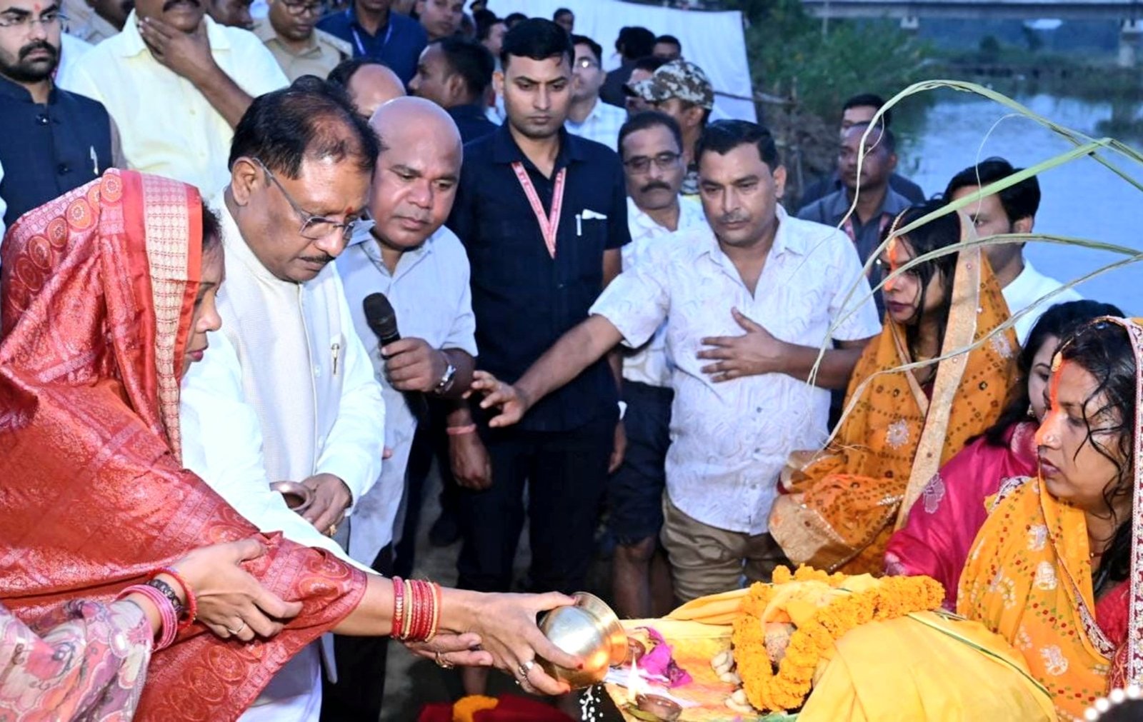 मुख्यमंत्री साय ने जशपुर में दुलदुला छठ घाट में सूर्य को दिया अर्घ्य: प्रदेश की सुख-समृद्धि और खुशहाली की कामना की .. Kshiti Technologies मुख्यमंत्री साय ने जशपुर में दुलदुला छठ घाट में सूर्य को दिया अर्घ्य: प्रदेश की सुख-समृद्धि और खुशहाली की कामना की .. Kshiti Technologies