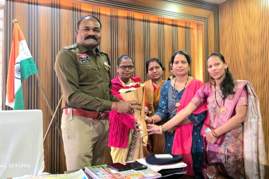 नागरिक सुरक्षा फाउंडेशन के सदस्यों ने एसपी से की सौजन्य मुलाकात .. Kshiti Technologies