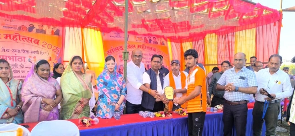 डभरा मे ब्लॉक स्तरीय ‘सांसद खेल महोत्सव’ का हुआ समापन .. Kshiti Technologies
