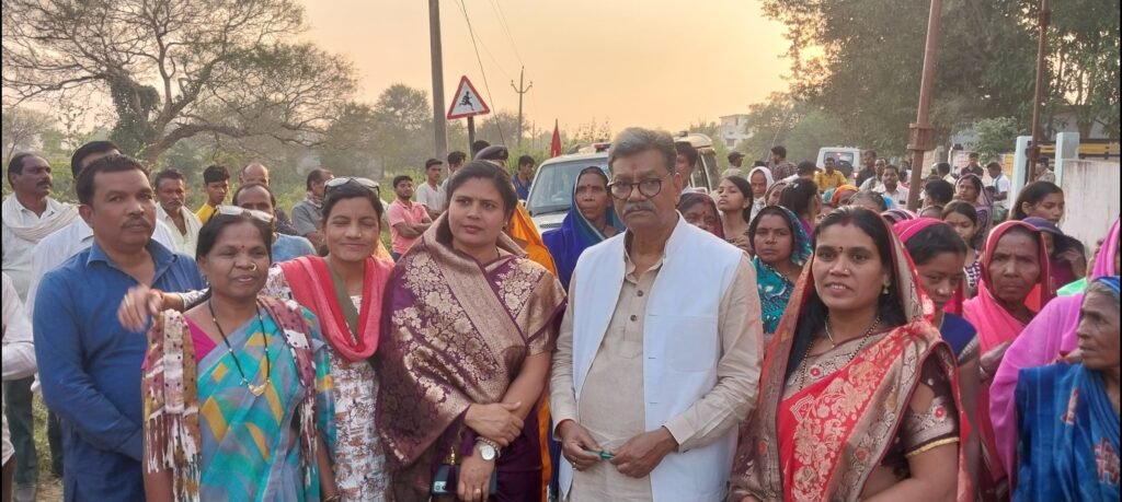 जामपाली में विकास कार्यों की सौगात, डॉ. चरणदास महंत ने 16 लाख से अधिक की लागत के कार्यों का किया भूमि पूजन एवं लोकार्पण .. Kshiti Technologies जामपाली में विकास कार्यों की सौगात, डॉ. चरणदास महंत ने 16 लाख से अधिक की लागत के कार्यों का किया भूमि पूजन एवं लोकार्पण .. Kshiti Technologies