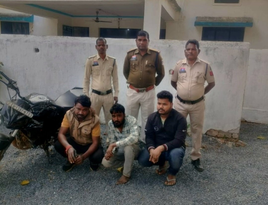 चोरी मामले में जोबी पुलिस की त्वरित कार्रवाई: खडगांव में घर के अंदर घुसे तीन चोरों को गिरफ्तार कर भेजा न्यायिक रिमांड पर .. Kshiti Technologies चोरी मामले में जोबी पुलिस की त्वरित कार्रवाई: खडगांव में घर के अंदर घुसे तीन चोरों को गिरफ्तार कर भेजा न्यायिक रिमांड पर .. Kshiti Technologies